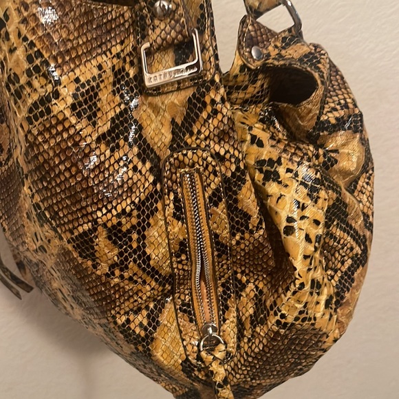 Kathy Van Zeeland please check all picture of condition - Picture 13 of 16